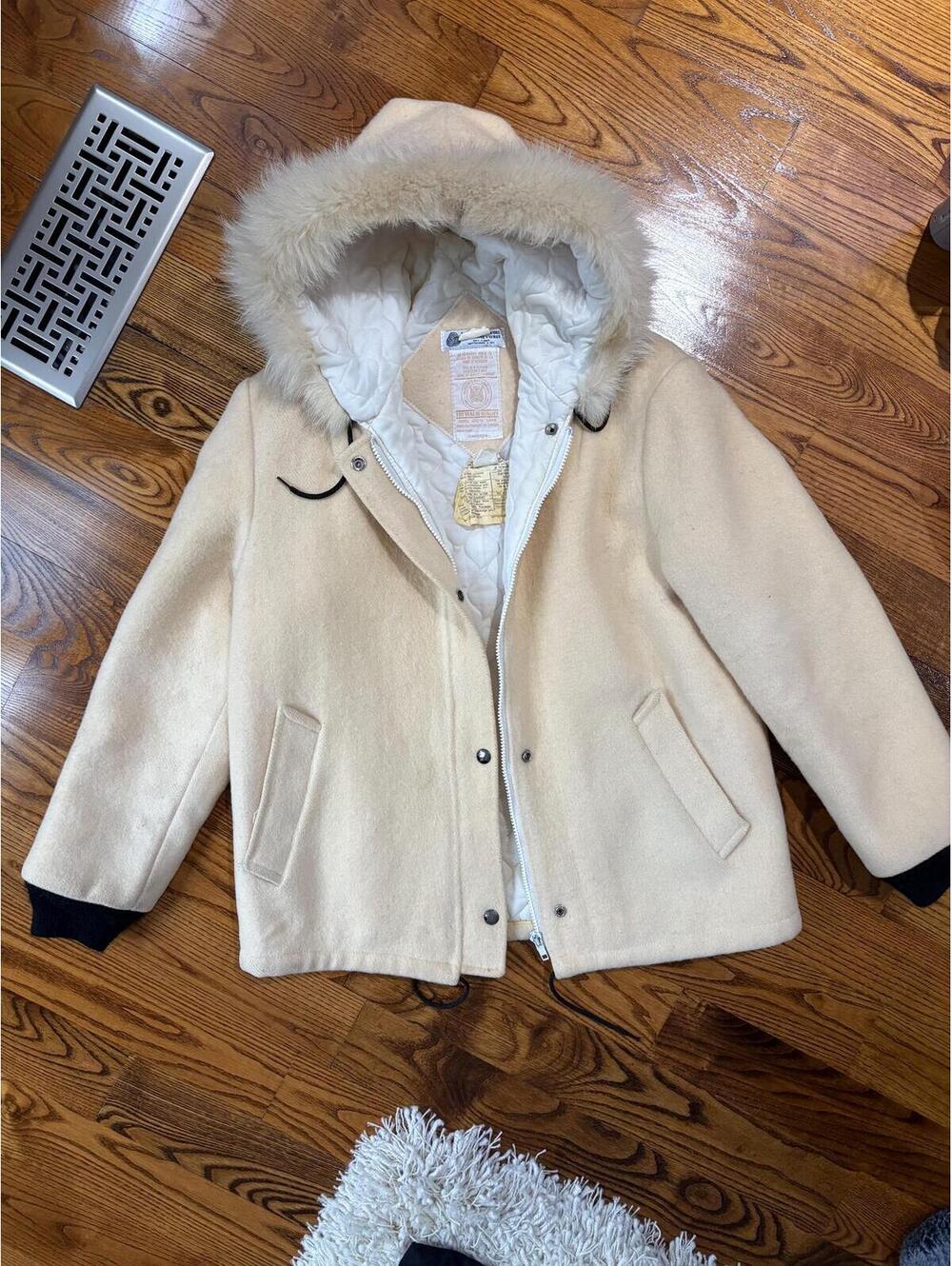 Vintage Hudsons Bay Co 100% Wool Jacket Coat Women Size 10 Made in Canada